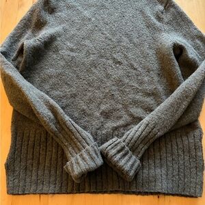 Cozy Textured Sweater - Green